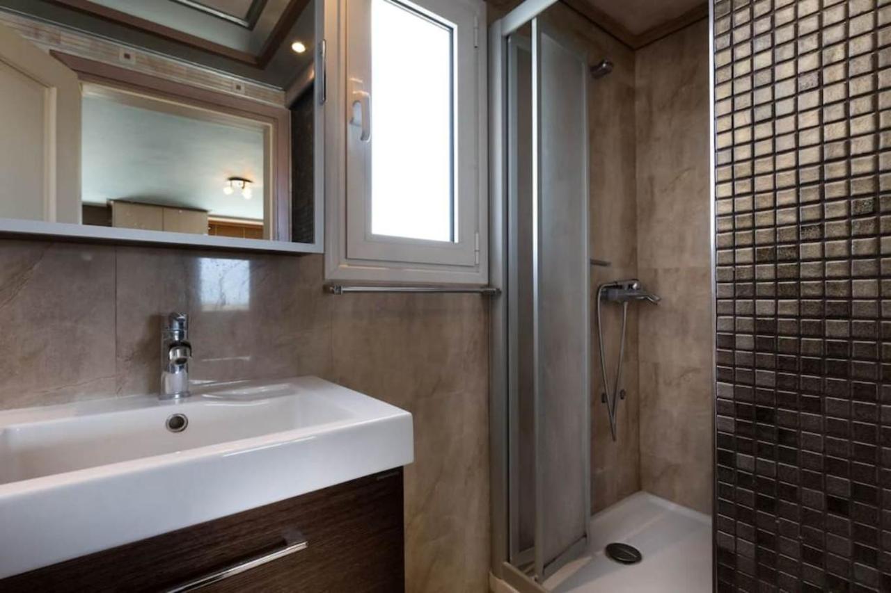 165 Sm Penthouse Maisonette Apartment Atenas Exterior foto